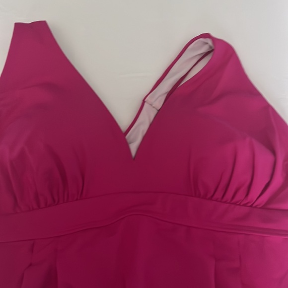 Lands End swim Tankini Top - Picture 3 of 4